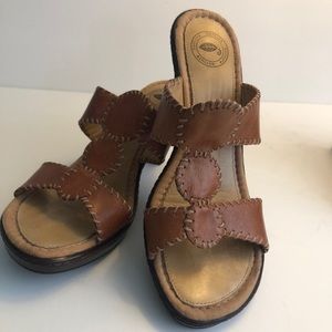 Nurture - Wedge Sandals - Tan - 7.5